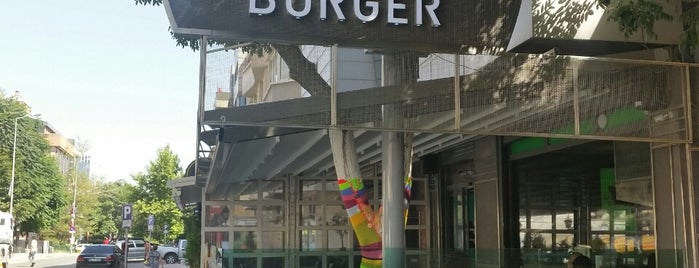 Big Bang Burger is one of Lieux qui ont plu à Vincent.