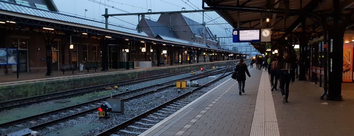 Station Roosendaal is one of Check in's 13C1D.