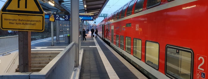 Bahnhof Wesel is one of Bahnhöfe BM Duisburg.