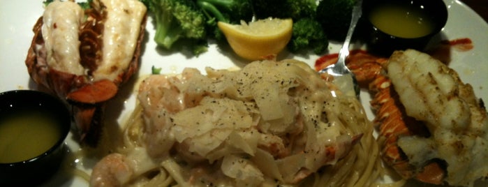 Red Lobster is one of Lugares favoritos de Heather.