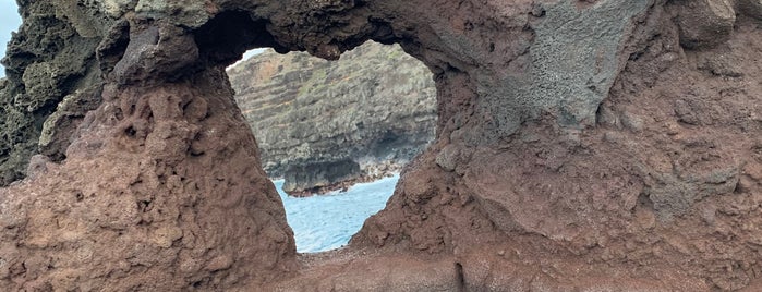 Heart-Shaped Rock is one of Maui wowie.