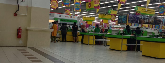 Giant Superstore is one of All-time favorites in Malaysia.
