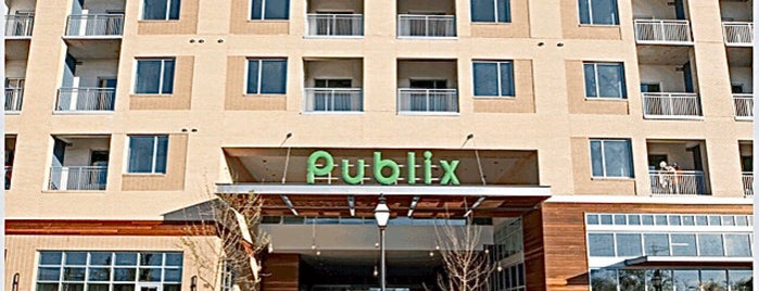 Publix is one of Tempat yang Disukai Sam.