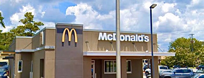 McDonald's is one of Lieux qui ont plu à Mike.