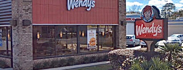 Wendy’s is one of The 11 Best Fast Food Restaurants in Charleston.