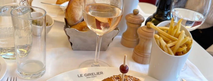 Le Girelier is one of Locais curtidos por Christian.