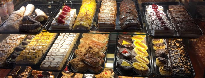 Courense Bakery is one of Bakery.