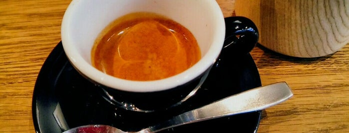 Obscura Coffee Roasters 広島袋町 is one of Hiroshima.