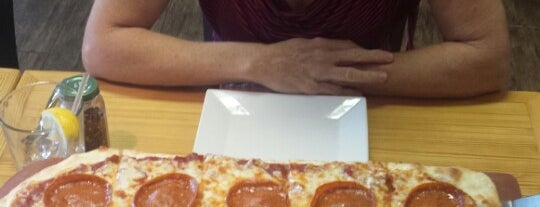 Pizza Fusion is one of Locais curtidos por Vaughan.