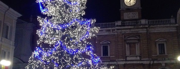 Piazza del Popolo is one of Gone 6.