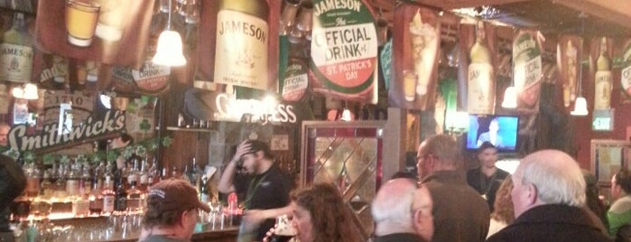 McKnights Irish Pub is one of Tempat yang Disukai Tapio.