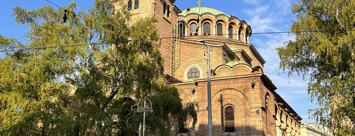 Църква Света Неделя (Sveta Nedelya Church) is one of Културно наследство - София.