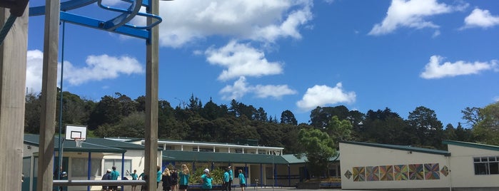 Long Bay Primary School is one of Auckland dog walking spots.