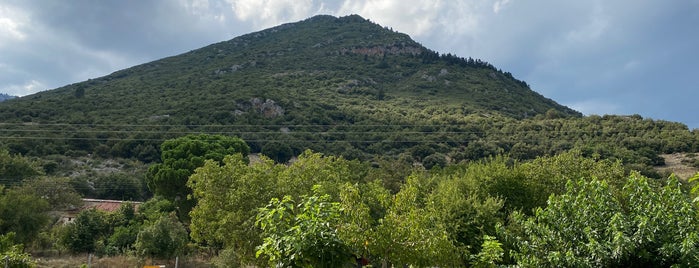 Ο Μιχάλης is one of Lake Doxa, Greece.