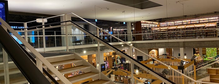 Tsutaya Books is one of 行きたい本屋リスト.