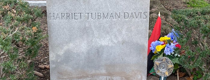 Harriet Tubman Grave Site is one of Cuse explorations.