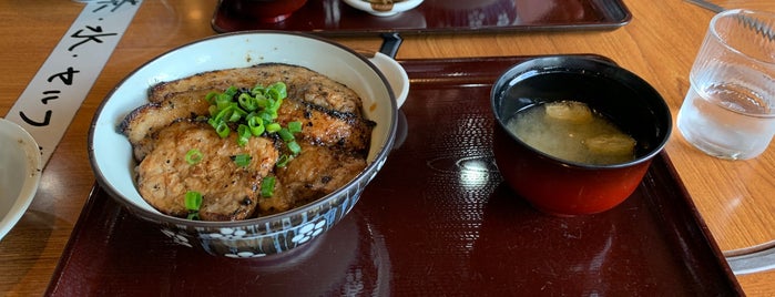 豚みそ丼本舗 野さか is one of 食べたい肉.