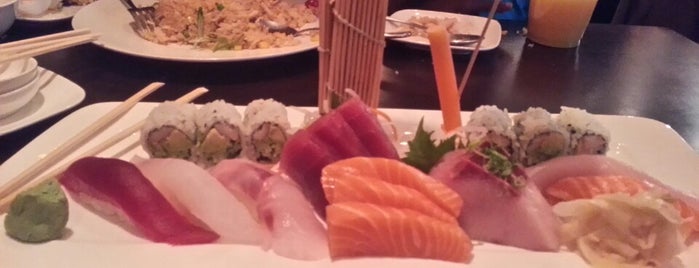Ageha Sushi is one of Lugares favoritos de Naira.