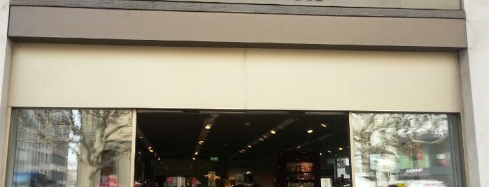 Victorinox Flagship Store Geneva is one of Denis : понравившиеся места.