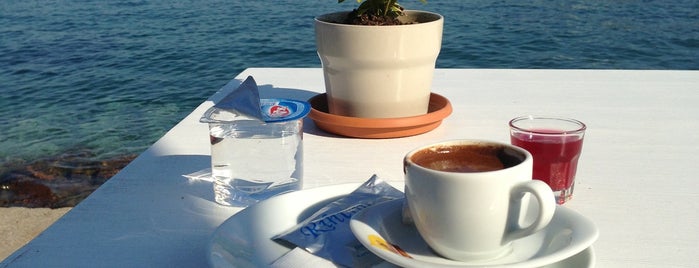 Cafe Rıhtım is one of Çay var, Kahve Var..