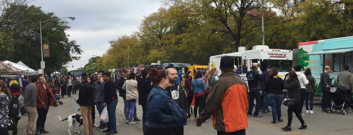 Logan Square Food Truck Social is one of Andy 님이 좋아한 장소.