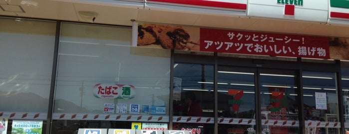 セブンイレブン 上田塩田店 is one of Yukaさんのお気に入りスポット.