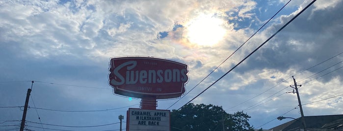 Swensons (North Akron) Drive-In Restaurants is one of Golf Tourney Akron.