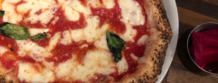 Falo Pizza is one of Soojinさんの保存済みスポット.