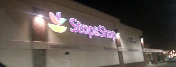 Super Stop & Shop is one of Orte, die Stacy gefallen.