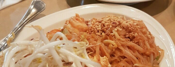 Galanga Thai Cuisine is one of Lugares favoritos de Seth.