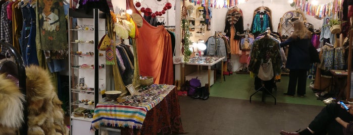 Brick Lane Vintage Market is one of 48H in London / May 2019.