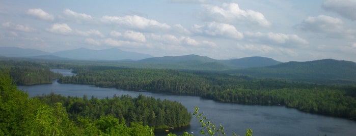 Loon Lake is one of Lugares favoritos de John.