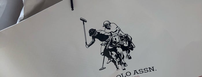 U.S. Polo Assn. is one of สถานที่ที่ Regina ถูกใจ.