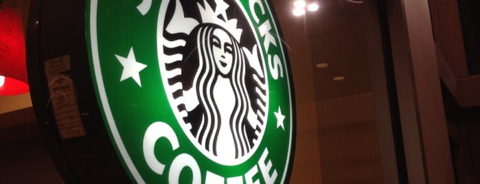 Starbucks is one of Danielさんのお気に入りスポット.
