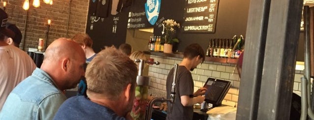 BrewDog Södermalm is one of Oscarさんのお気に入りスポット.