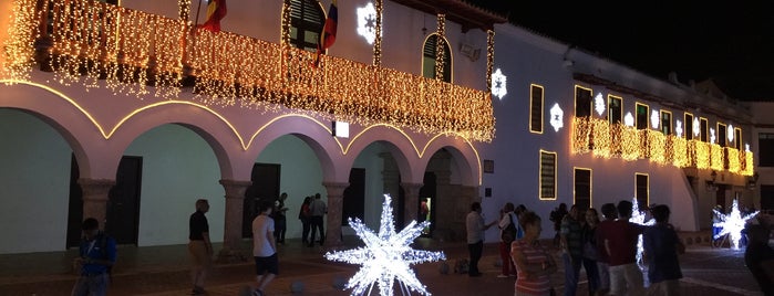 Alcaldía Mayor de Cartagena de Indias is one of Sitios Visitados.