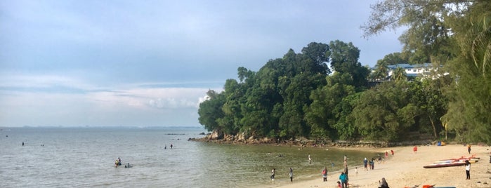 Pantai Tanjung Biru, Tanjung Tuan Port Dikson is one of Tempat yang Disukai ꌅꁲꉣꂑꌚꁴꁲ꒒.