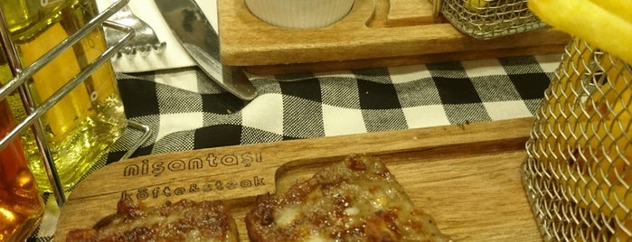 Nişantaşı Köfte & Steak is one of Posti che sono piaciuti a Bora.