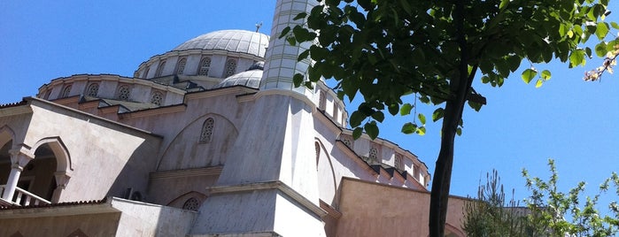 Ulu Camii is one of Diger.