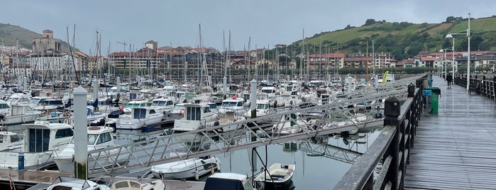 Zumaia is one of Posti che sono piaciuti a eric.