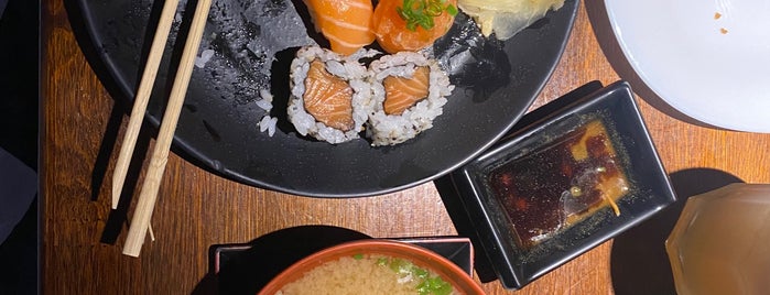 Ponkan Sushi & Arte is one of Henri's TOP Japanese Food.