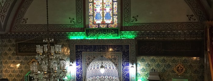 Sultan III. Mustafa İskele Camii is one of Camiler.