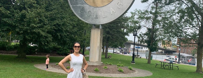 Giant Toonie is one of Canada 🇨🇦.