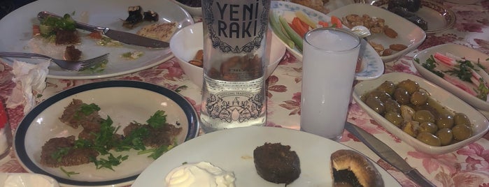 Şah Restaurant is one of KIBRIS GURME MEKANLARI.