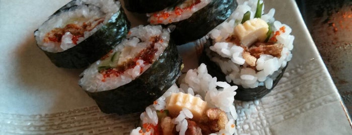 Sushi Nara is one of Locais curtidos por Mariam.