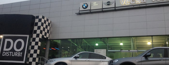 BMW Vecsa Veracruz is one of สถานที่ที่ Karen M. ถูกใจ.