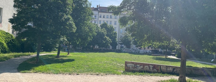 Der Park ohne Namen is one of Berlin_Mitte.