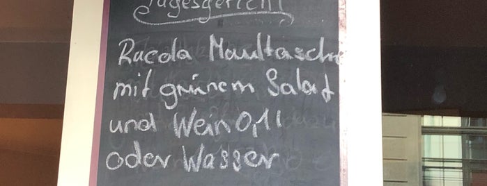 Die Maultasche Berlin is one of Arbeits Lunch 👔.