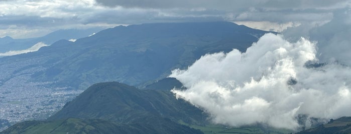El Teleferico's Highest Point (El Punto Mas Alto En El Teleferico is one of Quito Highlights.