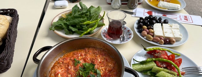Meşhur Menemenci Akın is one of İzmir yeme içme.